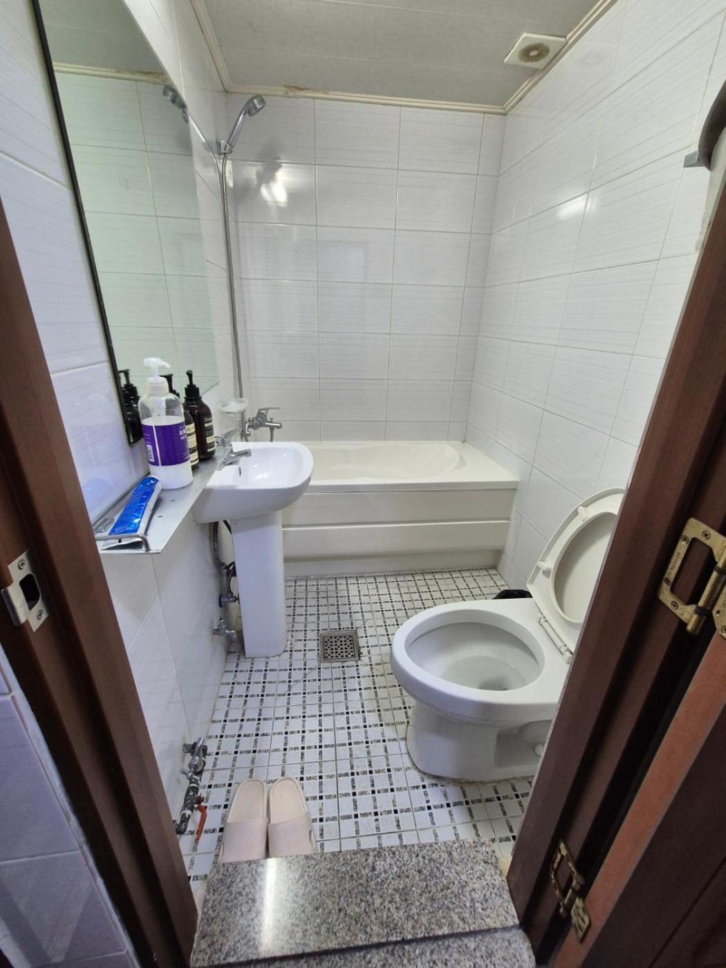 Joyful Stay Seoul Bagian luar foto