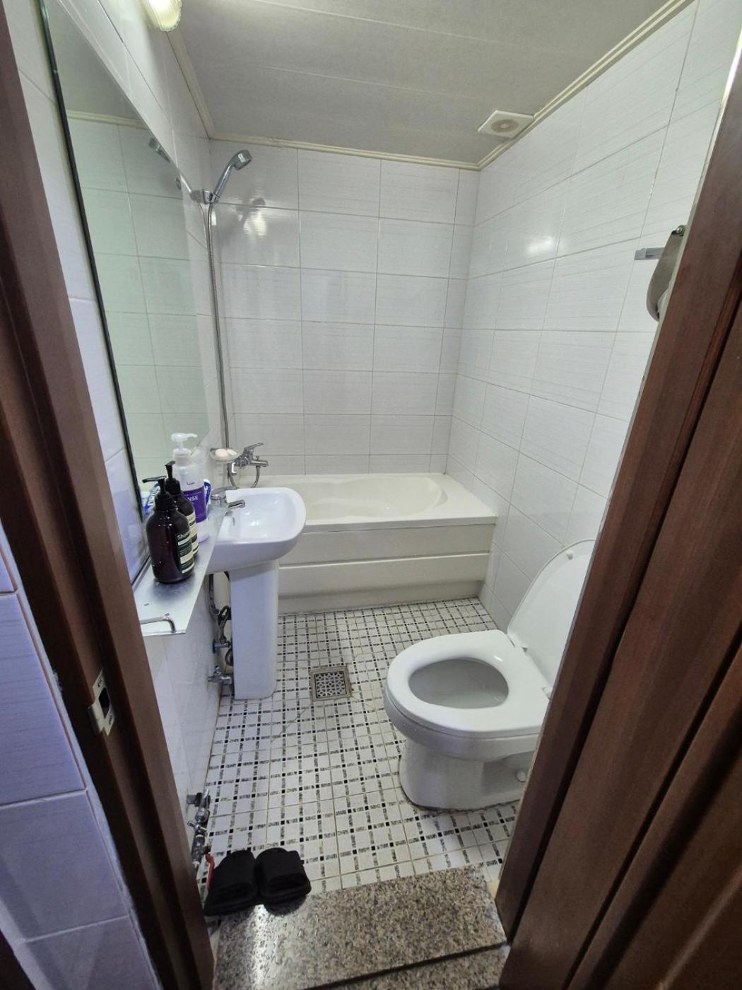 Joyful Stay Seoul Bagian luar foto