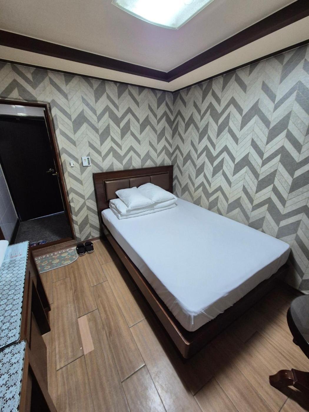 Joyful Stay Seoul Bagian luar foto