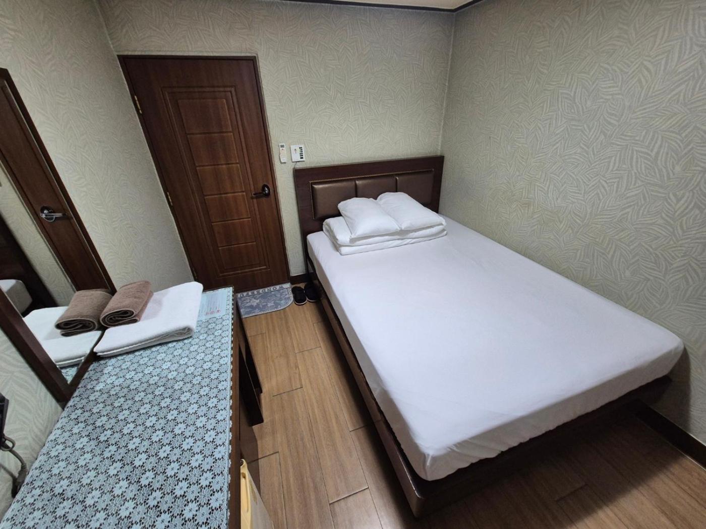 Joyful Stay Seoul Bagian luar foto
