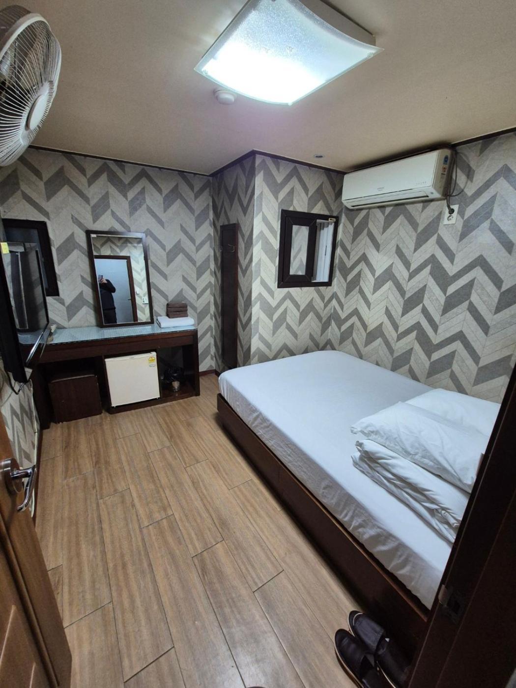 Joyful Stay Seoul Bagian luar foto